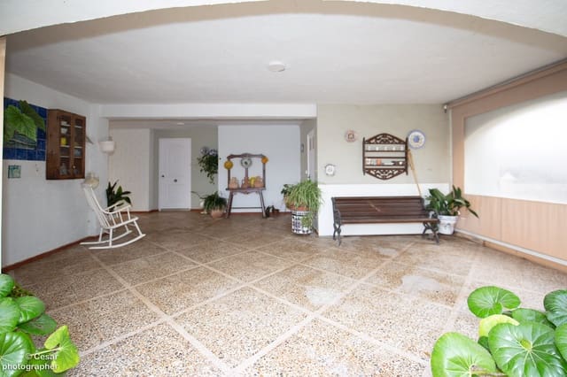 Chalet de 6 habitaciones en Dénia en venta con piscina garaje - 1.250.000 € (Ref: 8541318)