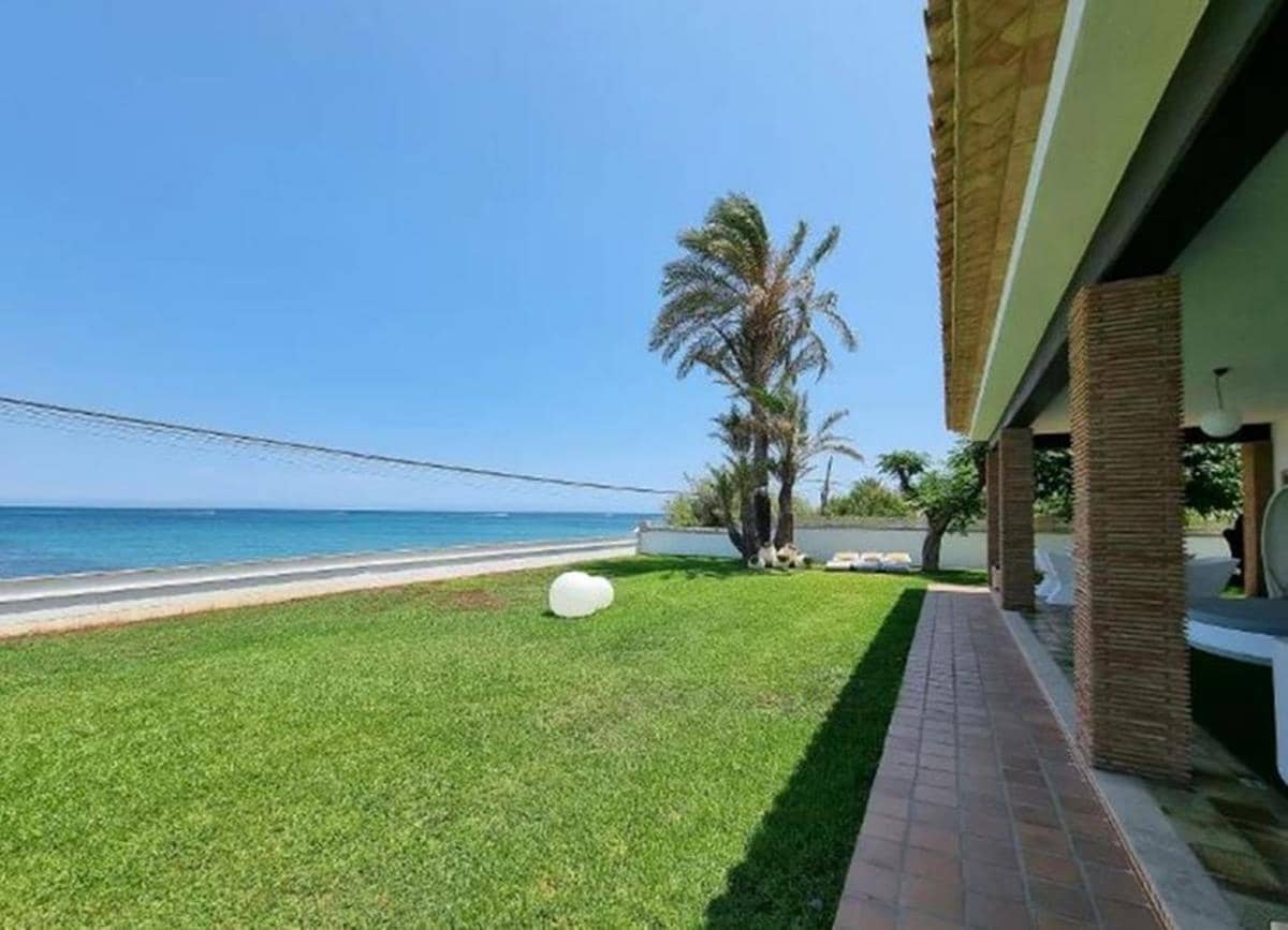 4 sypialnia Willa na sprzedaż w Denia z garażem - 2 300 000 € (Ref: 8594251)