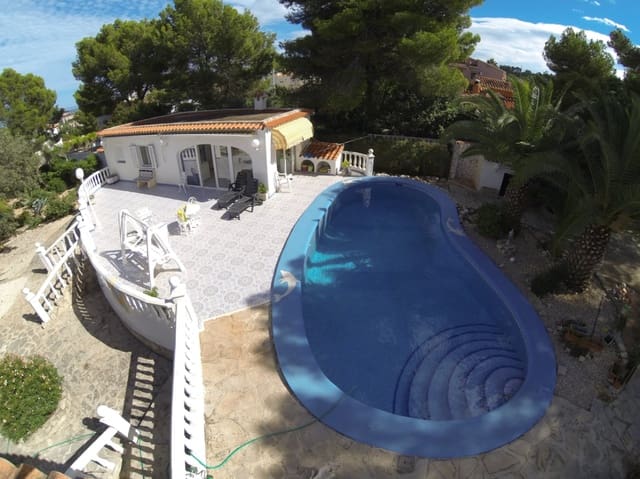 6 soverom Villa til salgs i El Montgó, Dénia med svømmebasseng garasje - € 790 000 (Ref: 8594253)