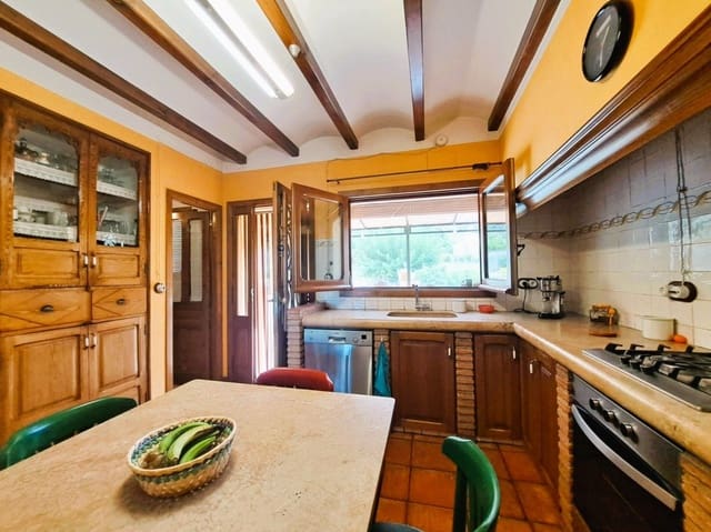 4 camera da letto Villa in vendita in Pego con piscina garage - 540.000 € (Rif: 8635868)