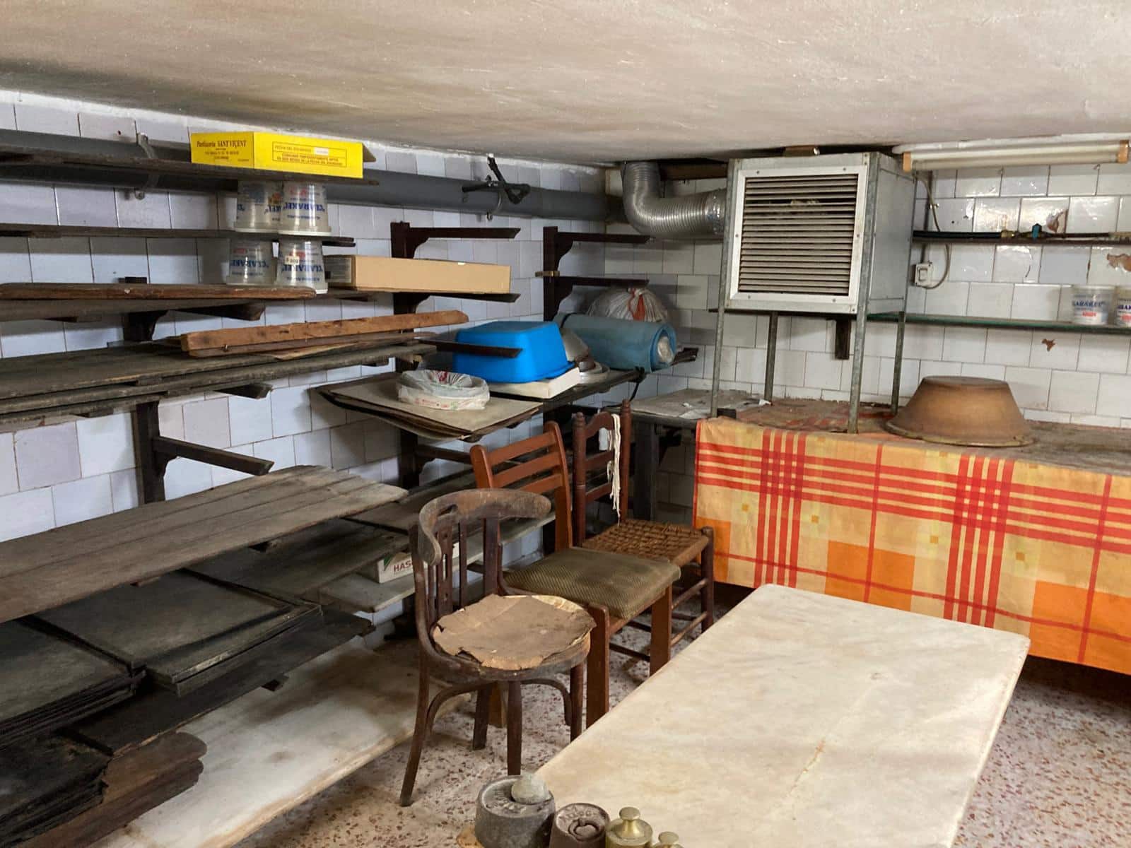 Kommersiell til salgs i Denia - € 385 000 (Ref: 8707428)