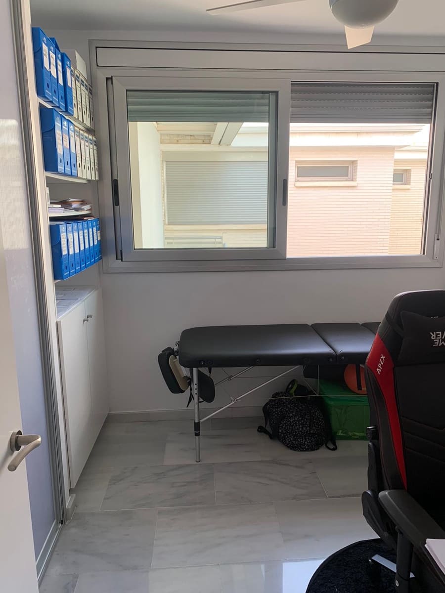 Piso de 3 habitaciones en Dénia en venta con piscina garaje - 360.000 € (Ref: 8707429)