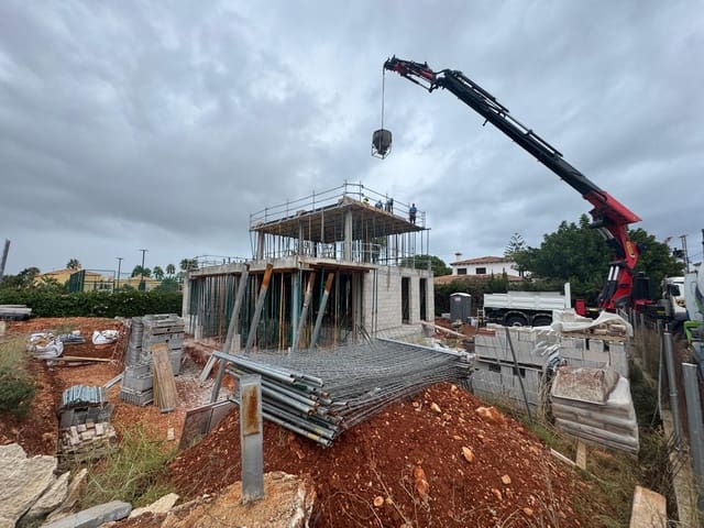 4 bedroom Villa for sale in Dénia with pool garage - € 1,295,000 (Ref: 8807525)