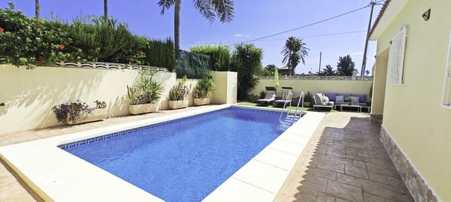 4 chambre Villa/Maison à vendre à Dénia avec piscine garage - 695 000 € (Ref: 8863301)