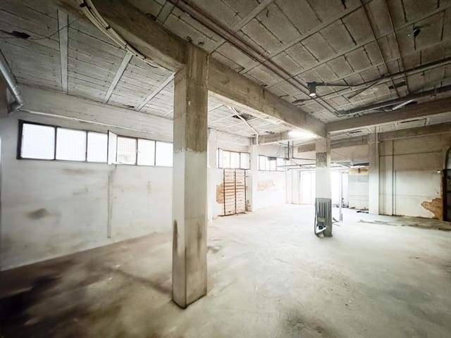 Kaupallinen myytävänä paikassa Centro Urbano, Dénia - 450 000 € (Ref: 8879243)