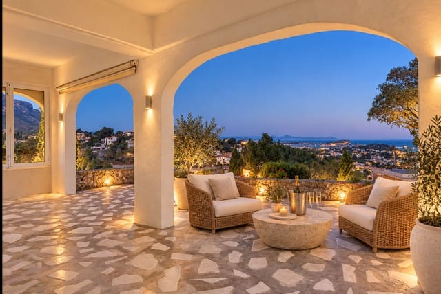 2 Zimmer Villa zu verkaufen in Las Rotas / Les Rotes, Dénia mit Pool Garage - 895.000 € (Ref: 8907002)