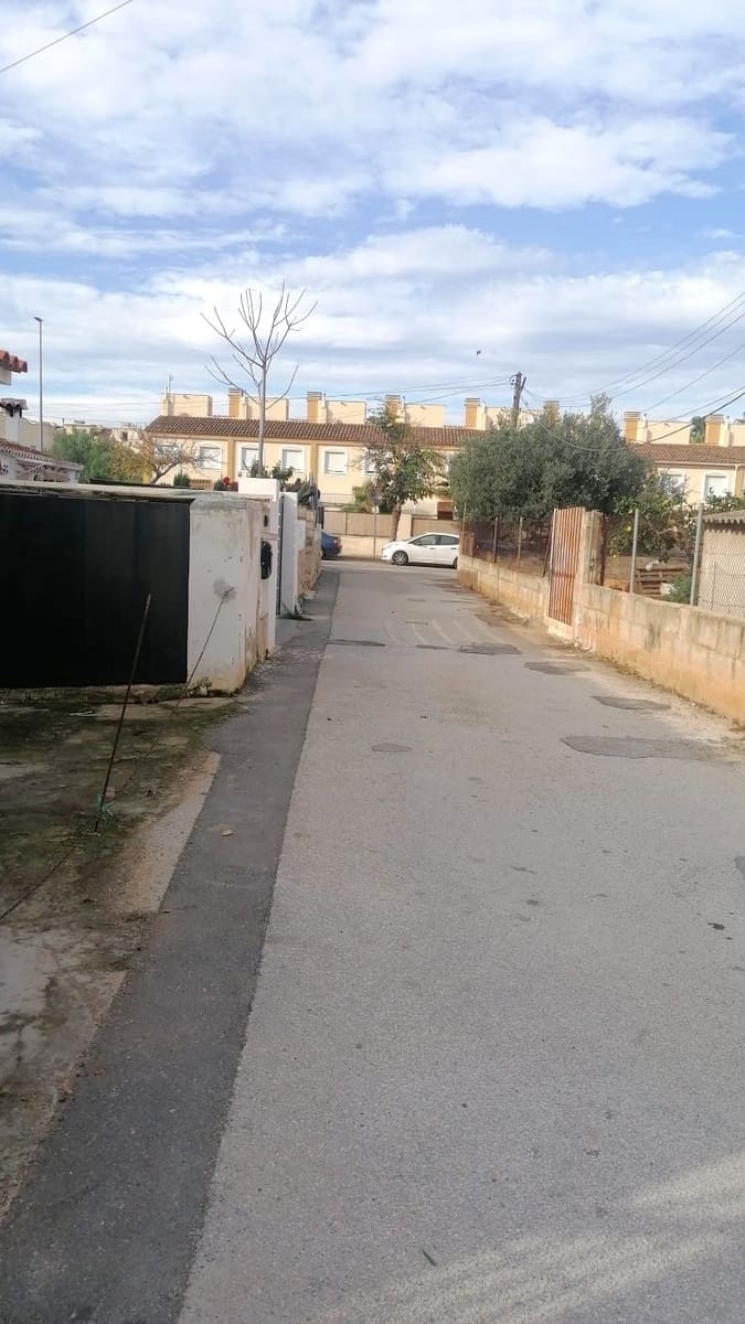 Garaż na sprzedaż w Denia - 135 000 € (Ref: 8907852)