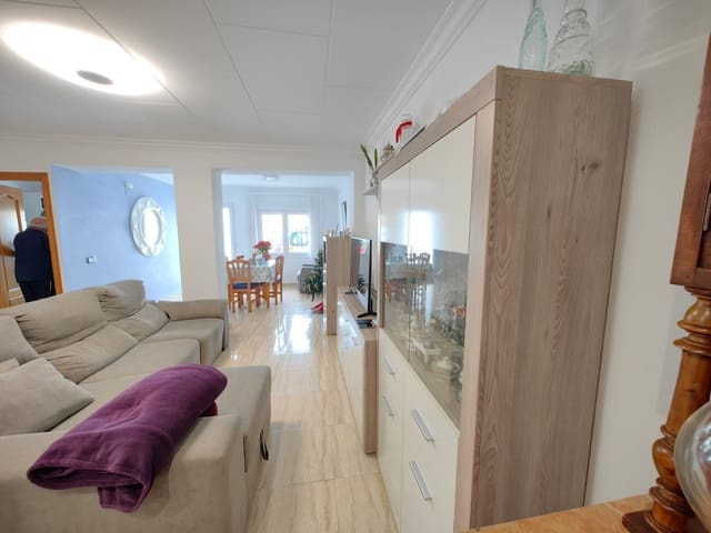 4 sypialnia Dom na sprzedaż w Centro Urbano, Dénia - 519 500 € (Ref: 8935575)