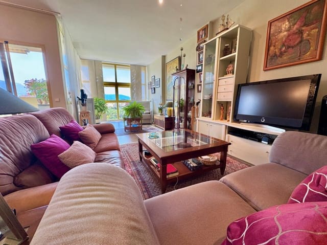 Apartamento de 3 habitaciones en Dénia en venta con piscina garaje - 399.000 € (Ref: 9001754)