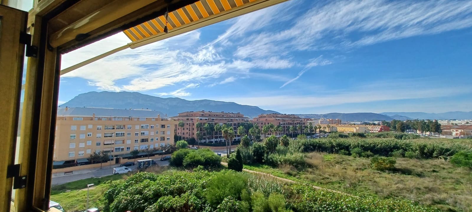 Apartamento de 3 habitaciones en Dénia en venta con piscina garaje - 399.000 € (Ref: 9001754)