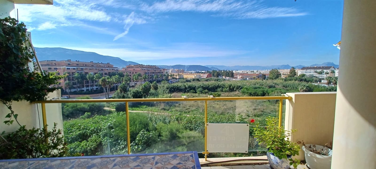 Apartamento de 3 habitaciones en Dénia en venta con piscina garaje - 399.000 € (Ref: 9001754)