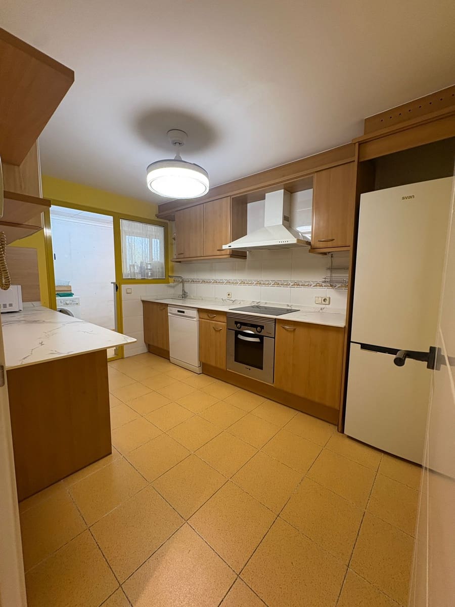 3 bedroom Apartment for sale in Denia with pool garage - € 399,000 (Ref: 9001754)