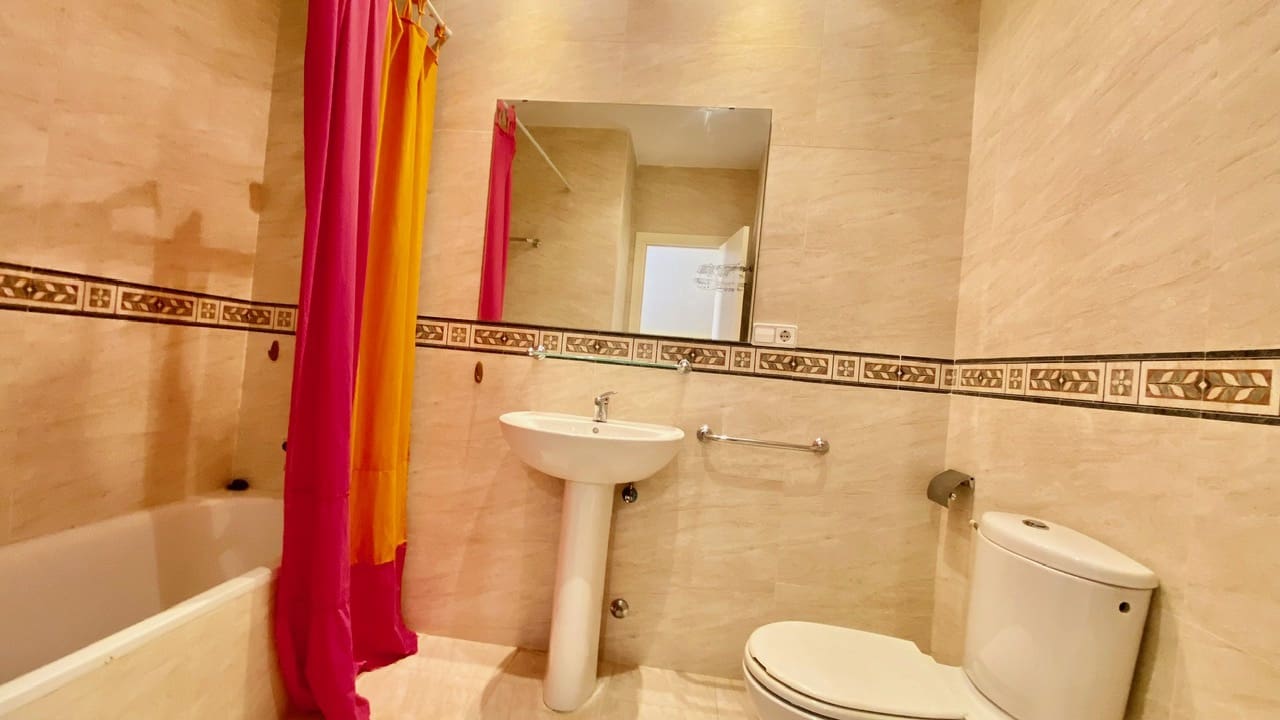 4 Zimmer Wohnung zu verkaufen in Denia mit Pool Garage - 550.000 € (Ref: 9009851)