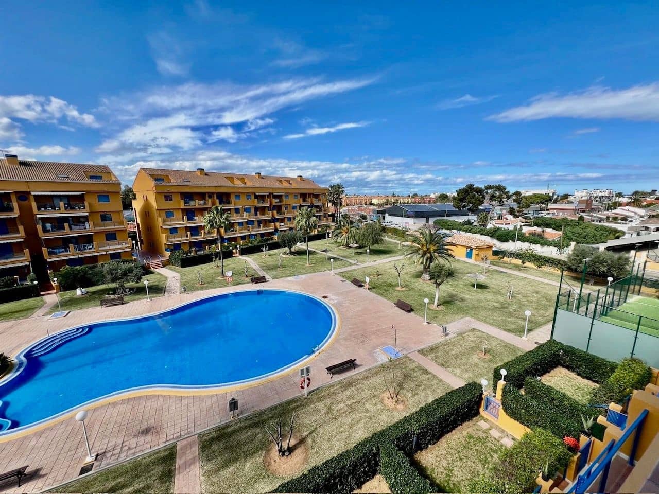 4 Zimmer Wohnung zu verkaufen in Denia mit Pool Garage - 550.000 € (Ref: 9009851)
