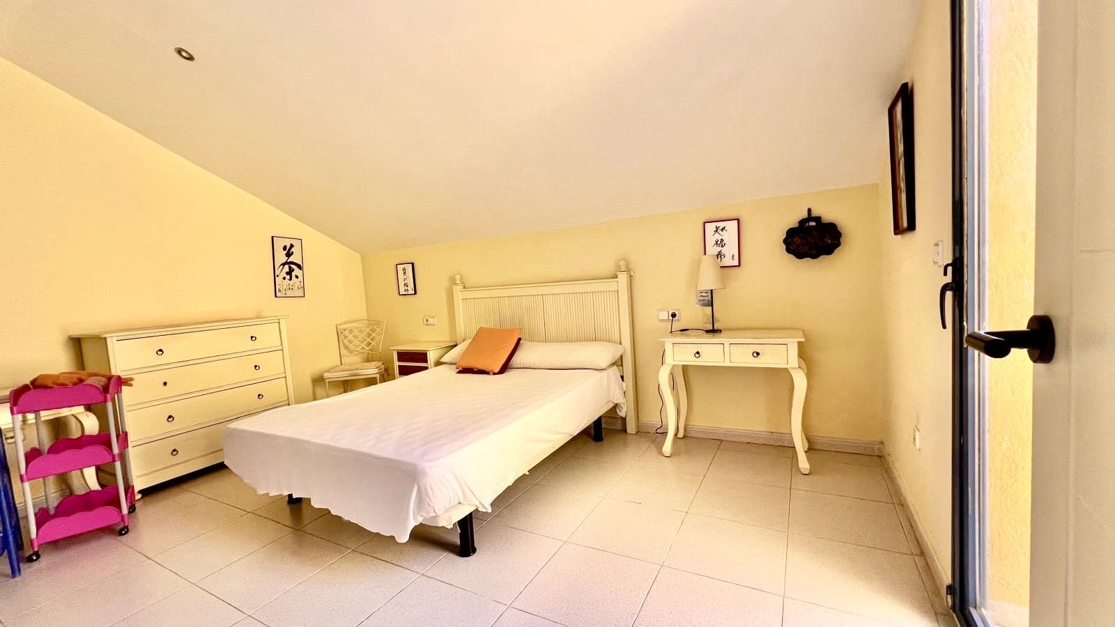 4 Zimmer Wohnung zu verkaufen in Denia mit Pool Garage - 550.000 € (Ref: 9009851)