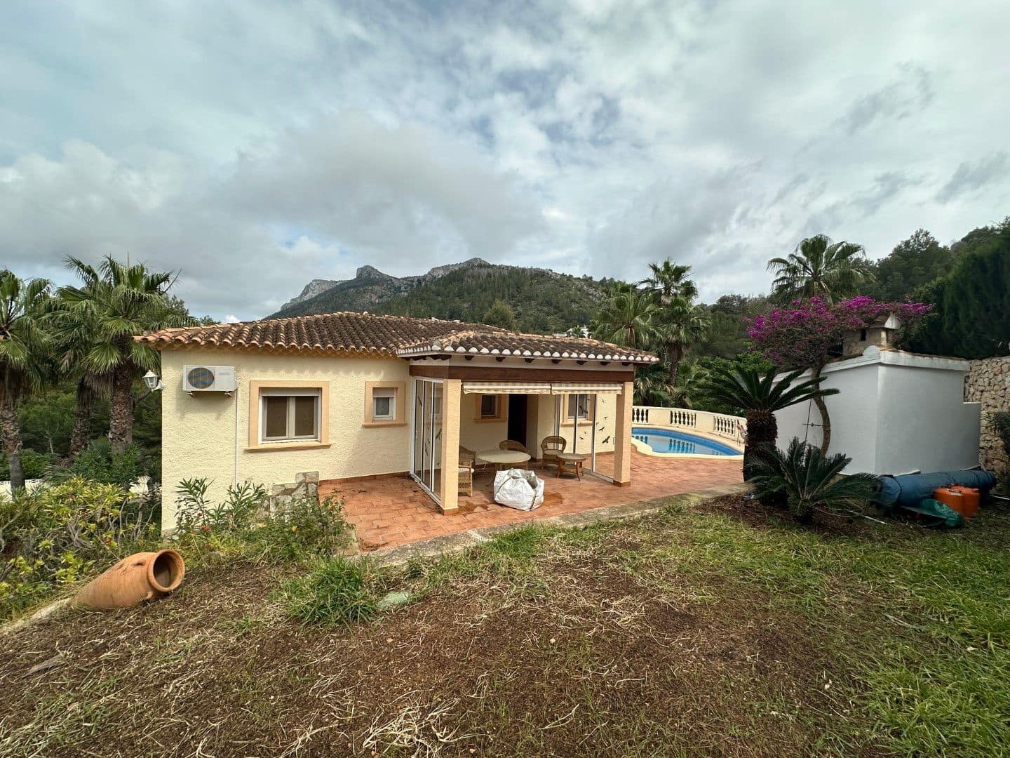 2 soveværelse Villa til salg i Denia med swimmingpool garage - € 395.000 (Ref: 9009853)