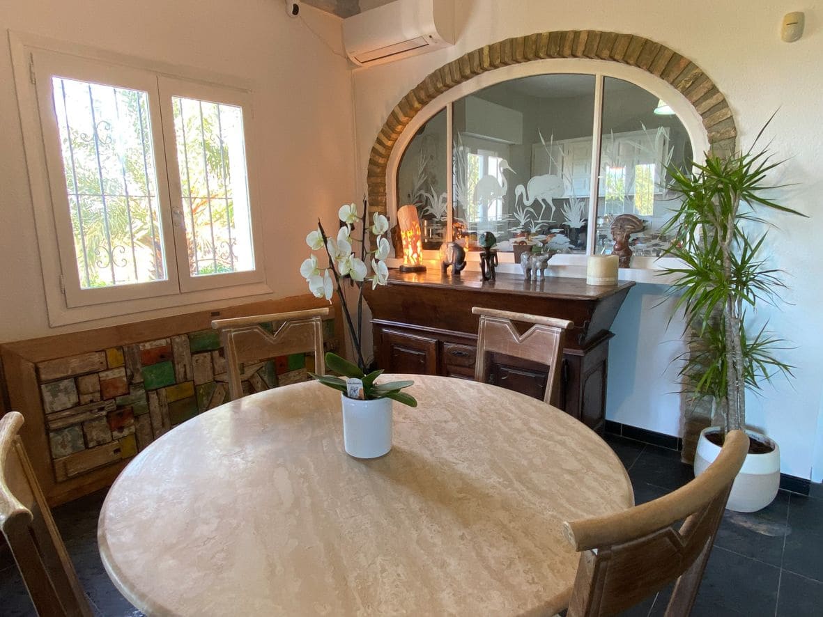 4 chambre Villa/Maison à vendre à Denia avec piscine garage - 770 000 € (Ref: 9049679)