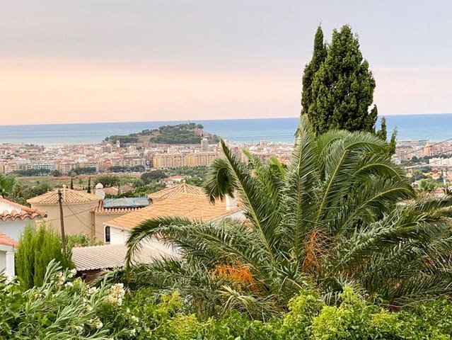 4 sypialnia Willa na sprzedaż w El Montgó, Dénia z basenem garażem - 770 000 € (Ref: 9049679)