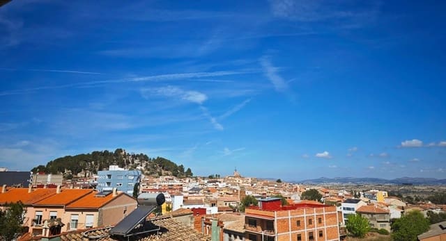 4 soveværelse Byhus til salg i Castelló de Rugat med swimmingpool garage - € 149.000 (Ref: 9049683)