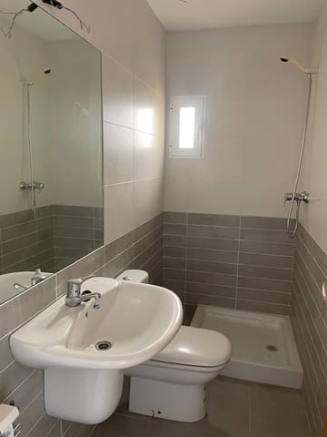 4 soveværelse Byhus til salg i Castelló de Rugat med swimmingpool garage - € 149.000 (Ref: 9049683)