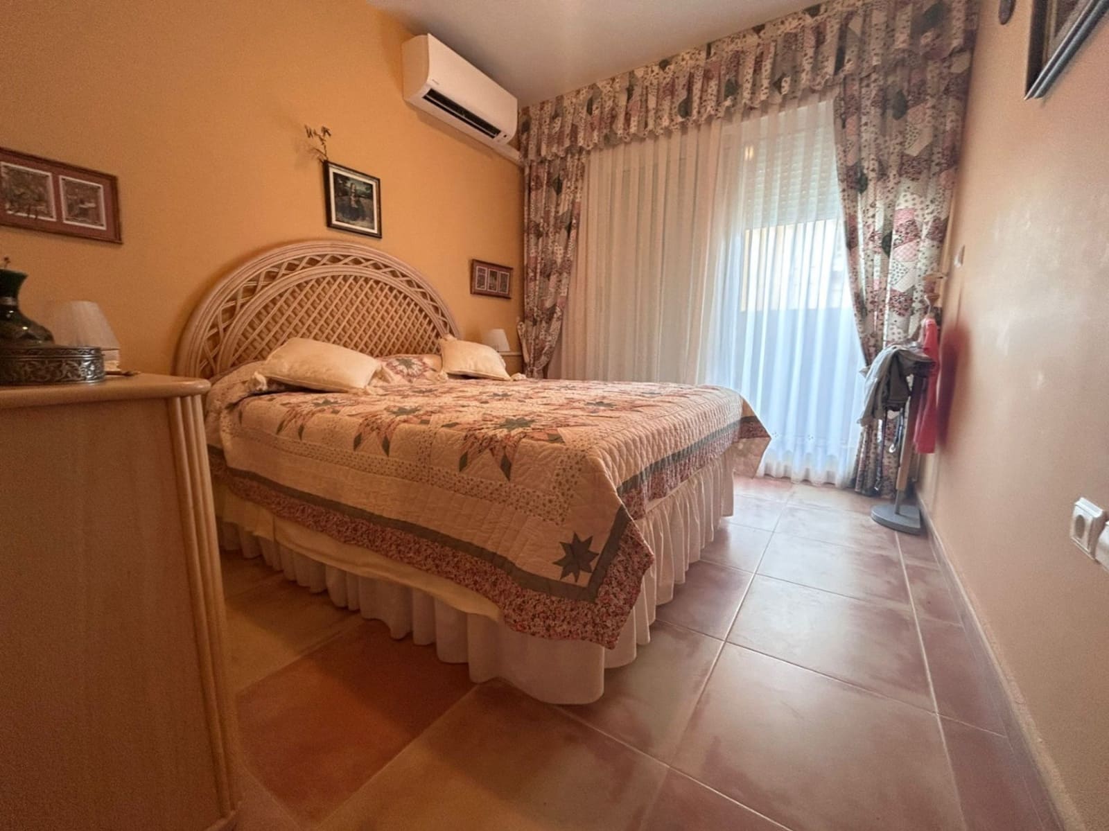 2 makuuhuone Huoneisto myytävänä paikassa Denia mukana uima-altaan 
autotalli - 270 400 € (Ref: 9104130)