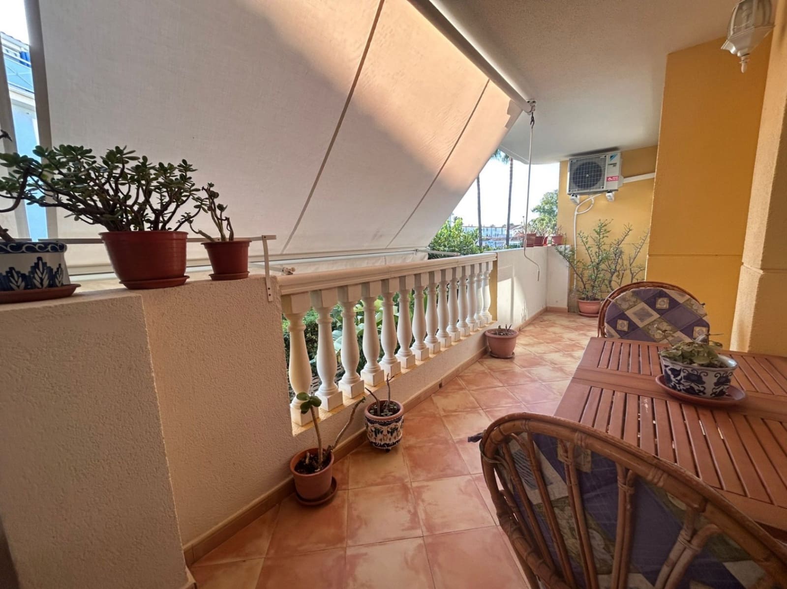 2 makuuhuone Huoneisto myytävänä paikassa Denia mukana uima-altaan 
autotalli - 270 400 € (Ref: 9104130)