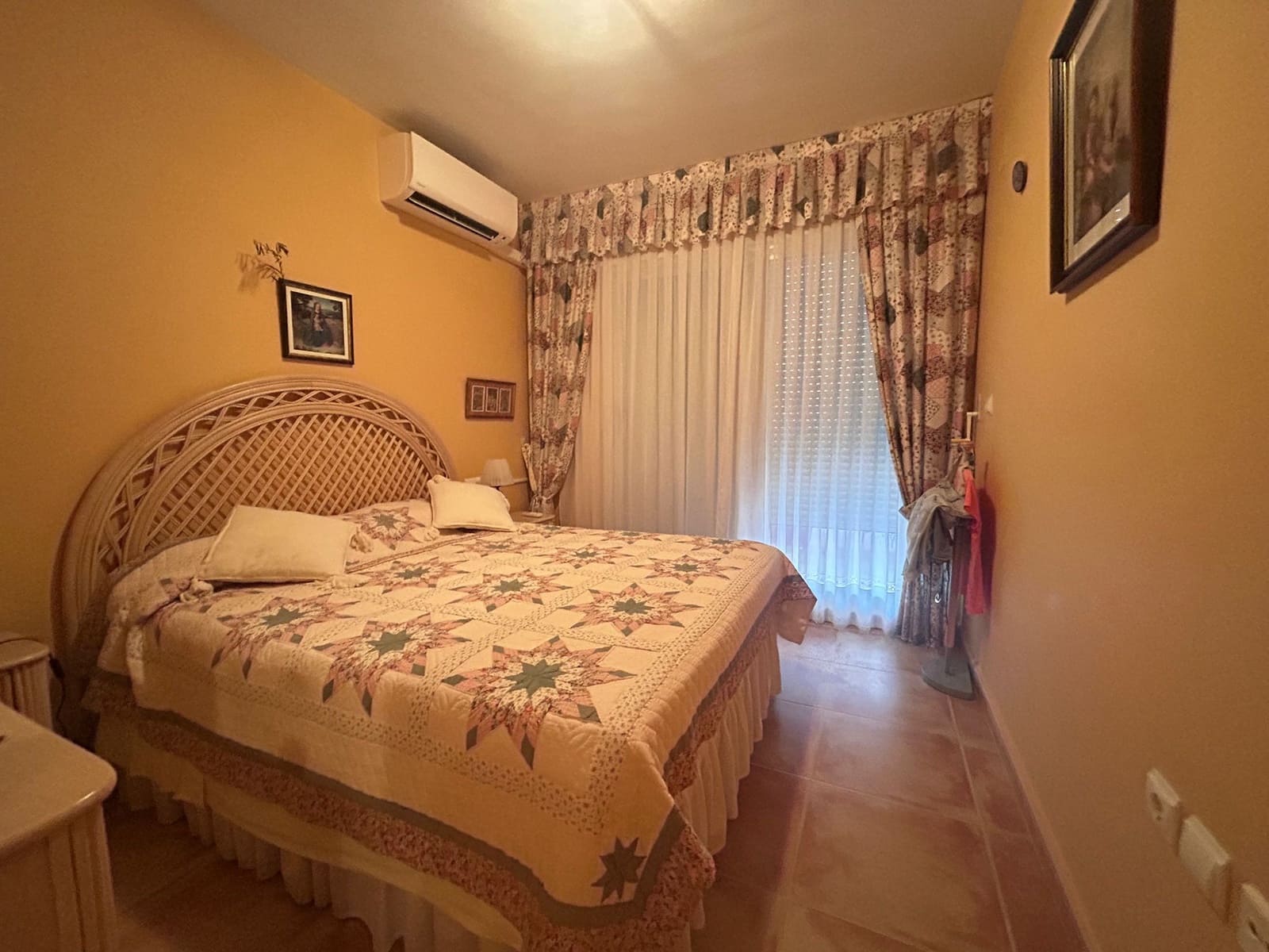 2 makuuhuone Huoneisto myytävänä paikassa Denia mukana uima-altaan 
autotalli - 270 400 € (Ref: 9104130)