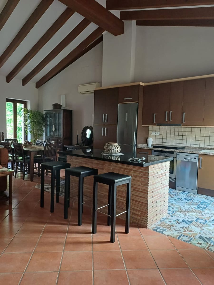 4 quarto Apartamento para venda em Denia - 456 000 € (Ref: 9104137)