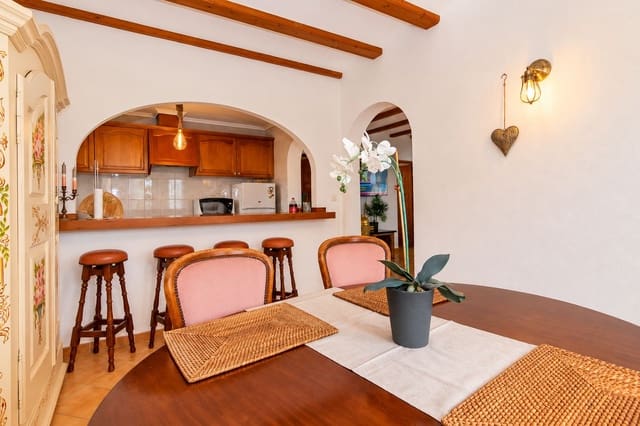 4 quarto Moradia para venda em Dénia com piscina garagem - 565 000 € (Ref: 9104150)