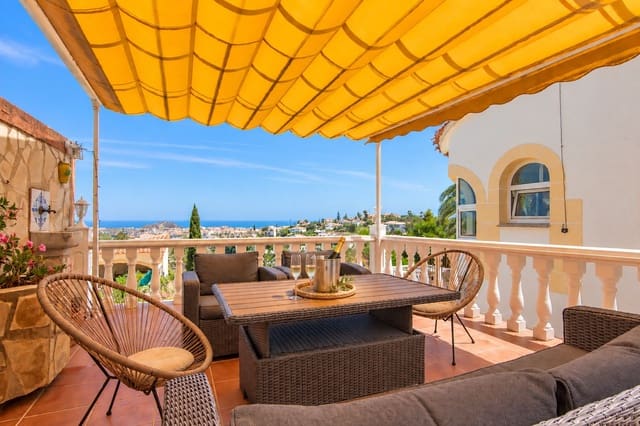 4 quarto Moradia para venda em Dénia com piscina garagem - 565 000 € (Ref: 9104150)
