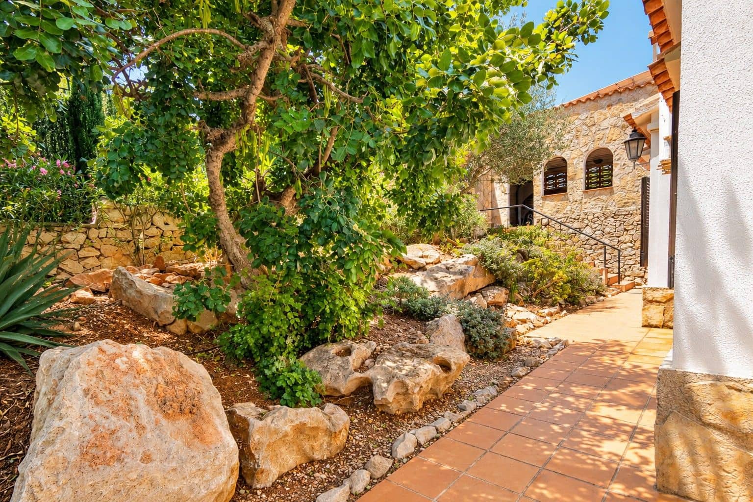 4 quarto Moradia para venda em Denia com piscina garagem - 565 000 € (Ref: 9104150)