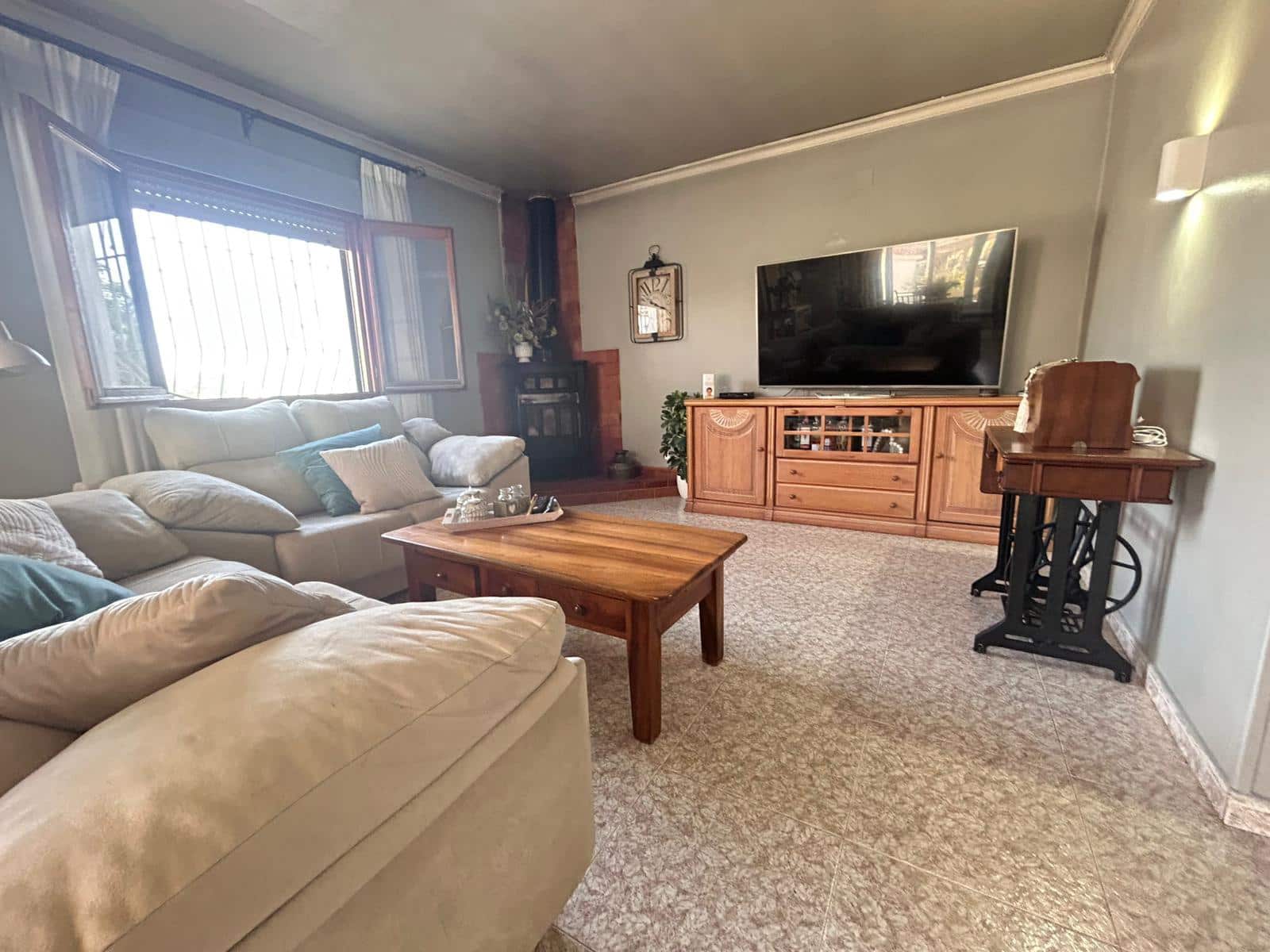 Chalet de 4 habitaciones en Dénia en venta con garaje - 490.000 € (Ref: 9104152)