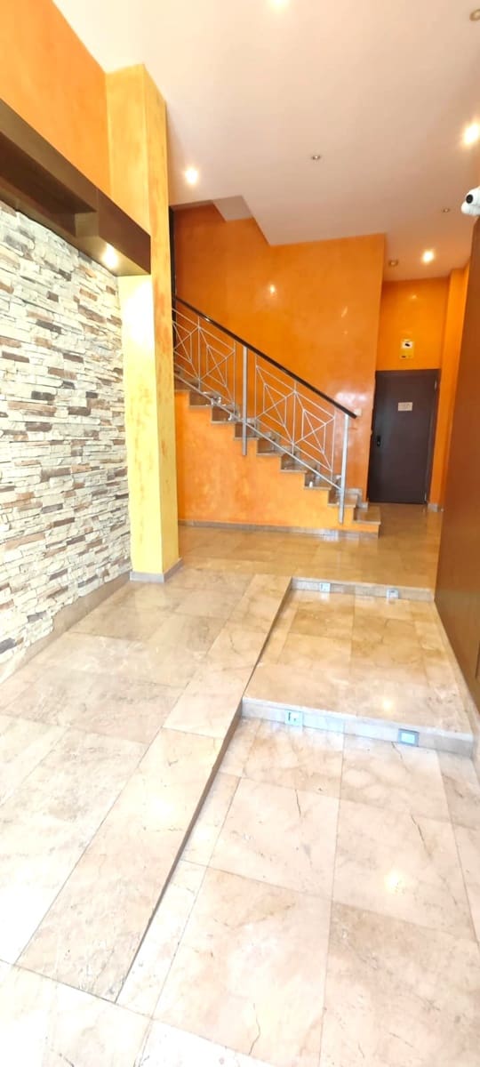 4 bedroom Flat for sale in Ondara with garage - € 479,900 (Ref: 9146142)