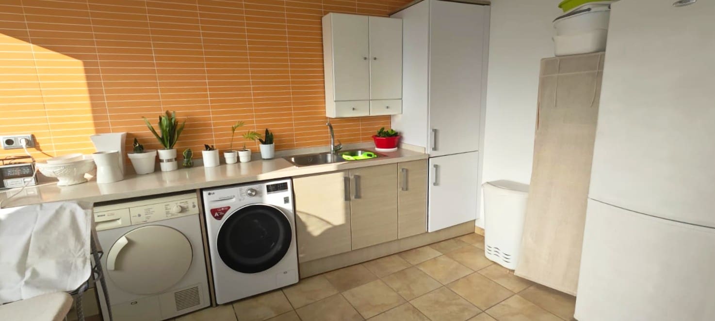 4 bedroom Flat for sale in Ondara with garage - € 479,900 (Ref: 9146142)