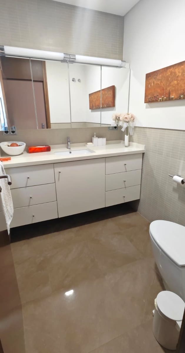 4 bedroom Flat for sale in Ondara with garage - € 479,900 (Ref: 9146142)