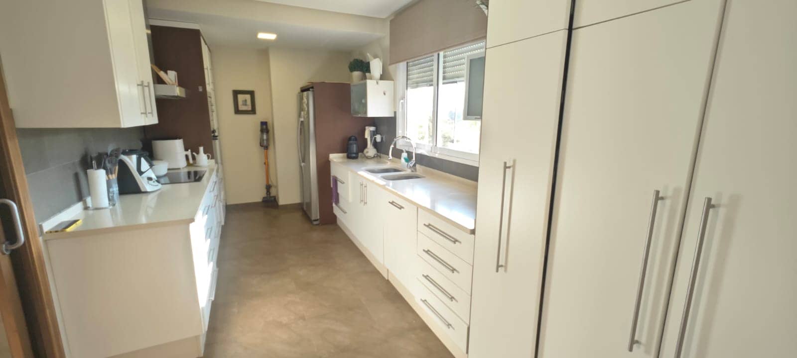 4 bedroom Flat for sale in Ondara with garage - € 479,900 (Ref: 9146142)