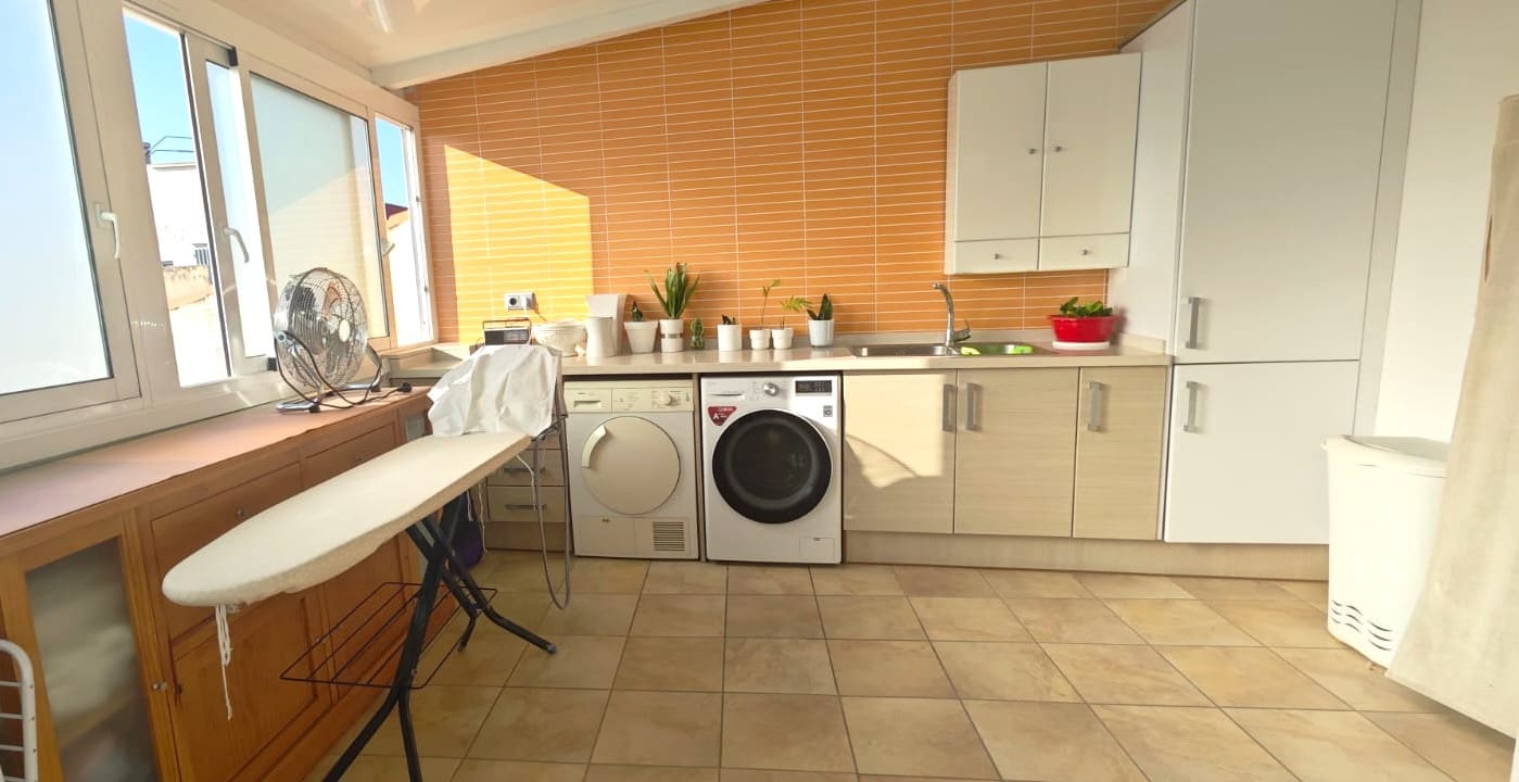 4 bedroom Flat for sale in Ondara with garage - € 479,900 (Ref: 9146142)