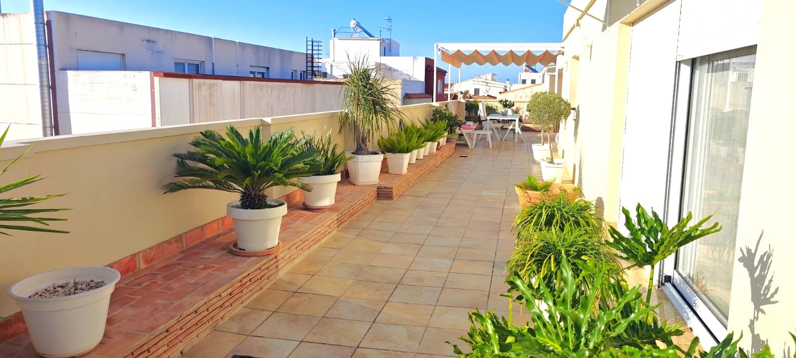 4 bedroom Flat for sale in Ondara with garage - € 479,900 (Ref: 9146142)
