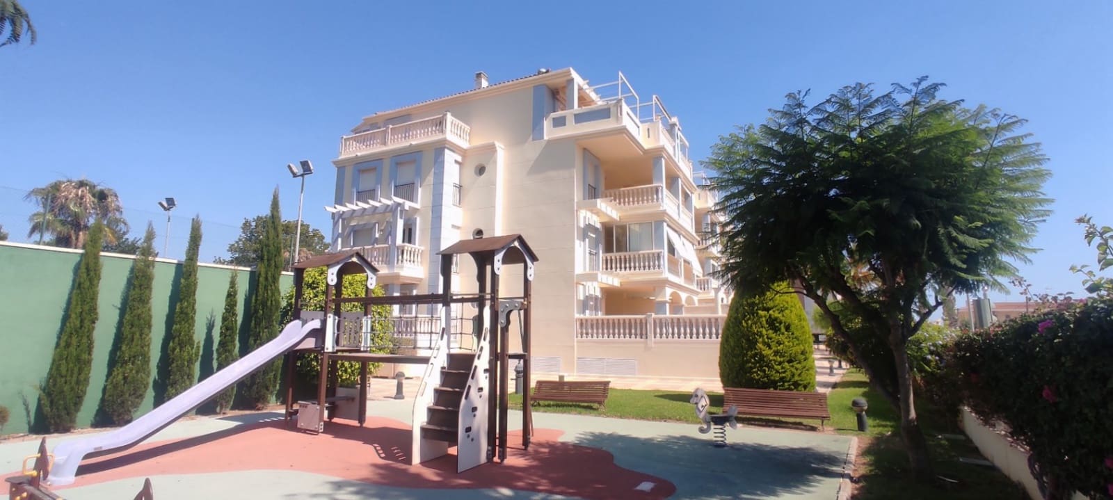 3 Zimmer Apartment zu verkaufen in Denia mit Pool Garage - 290.000 € (Ref: 9146143)