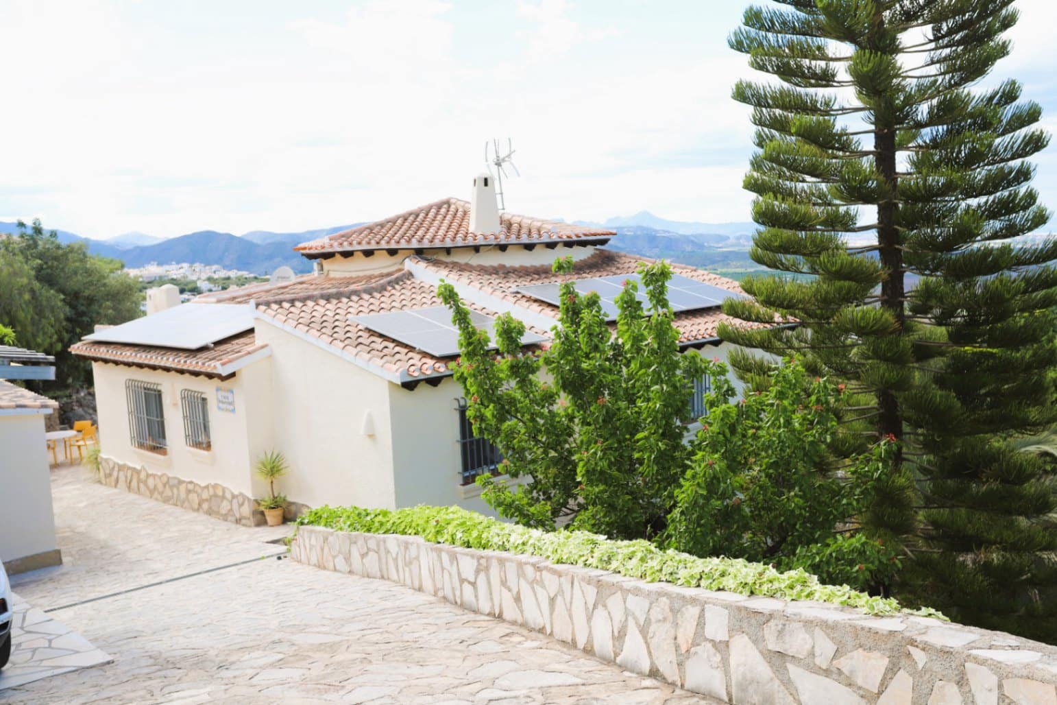 3 soverom Villa til salgs i Teulada-Moraira med svømmebasseng garasje - € 495 000 (Ref: 9146150)