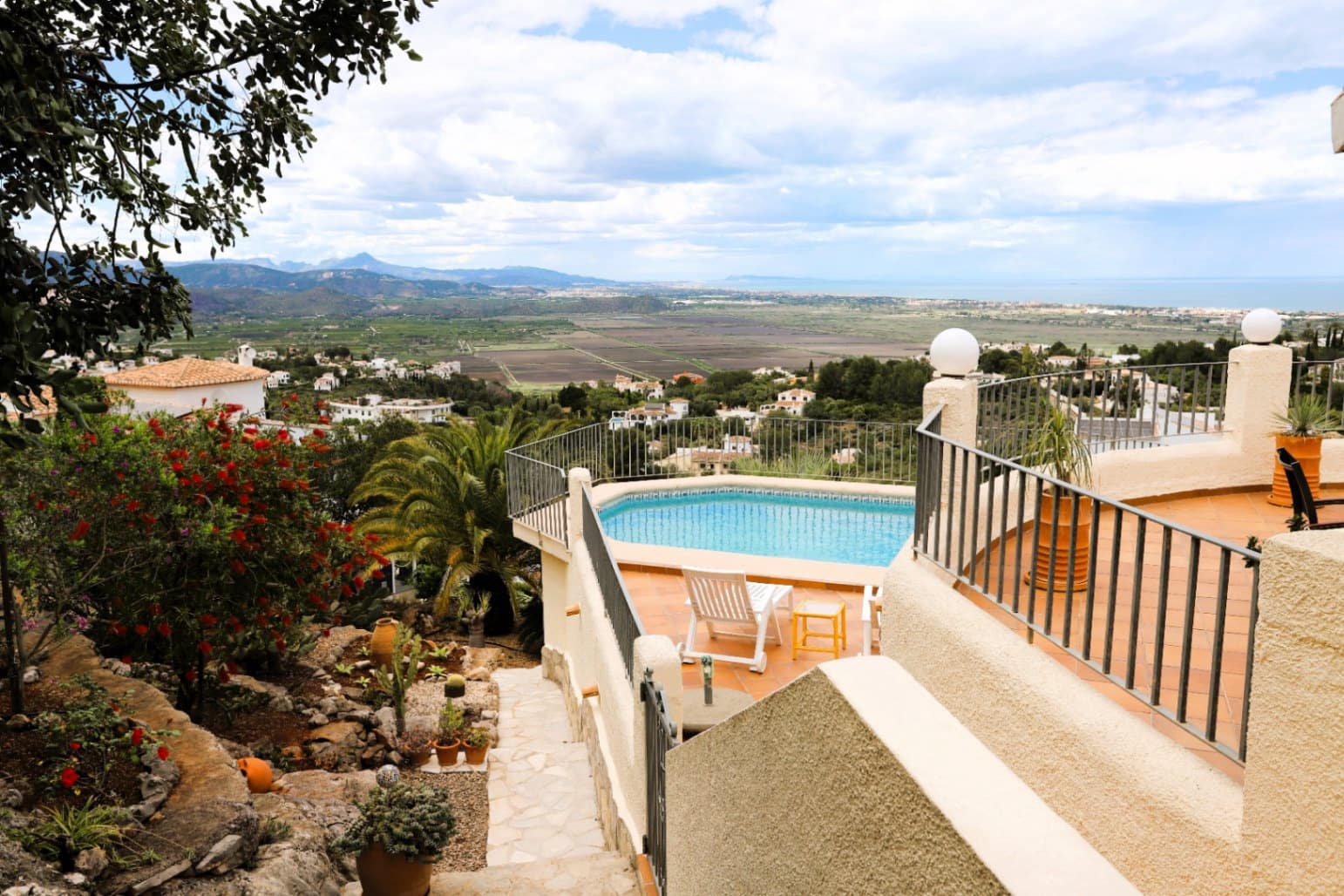 3 soverom Villa til salgs i Teulada-Moraira med svømmebasseng garasje - € 495 000 (Ref: 9146150)