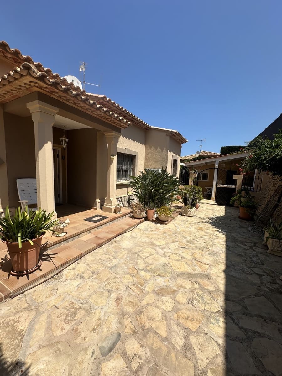 6 chambre Villa/Maison à vendre à Denia avec piscine garage - 880 000 € (Ref: 9168147)