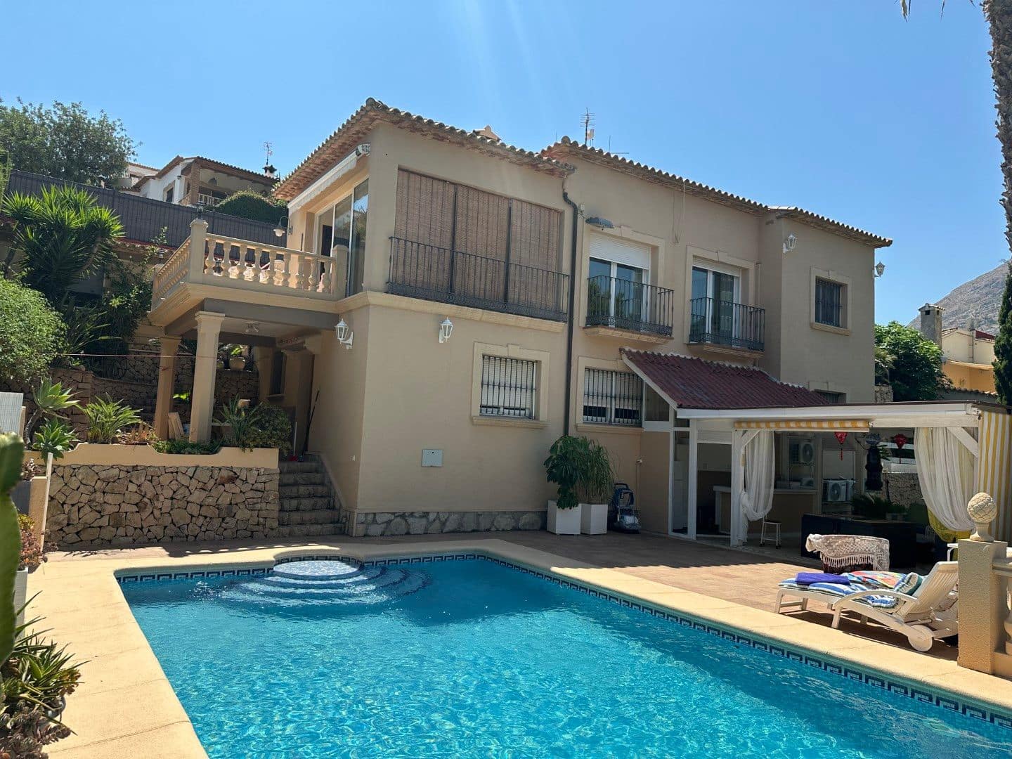 6 chambre Villa/Maison à vendre à Denia avec piscine garage - 880 000 € (Ref: 9168147)