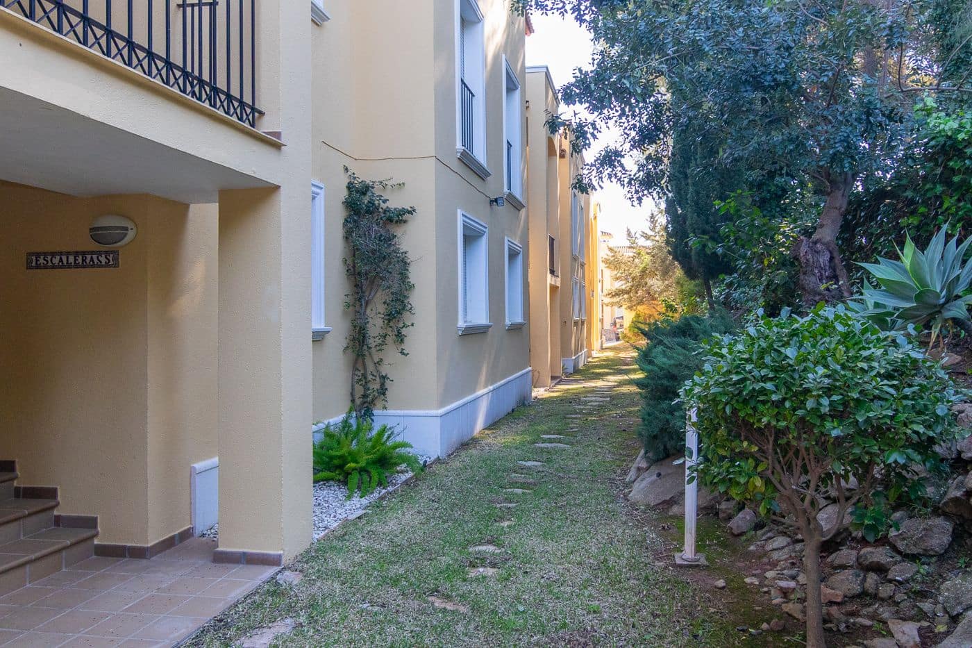 2 bedroom Apartment for sale in Pedreguer with pool garage - € 220,000 (Ref: 9207548)