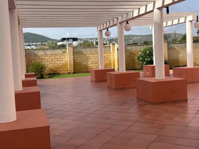 2 bedroom Apartment for sale in Dénia with pool garage - € 270,000 (Ref: 9207550)