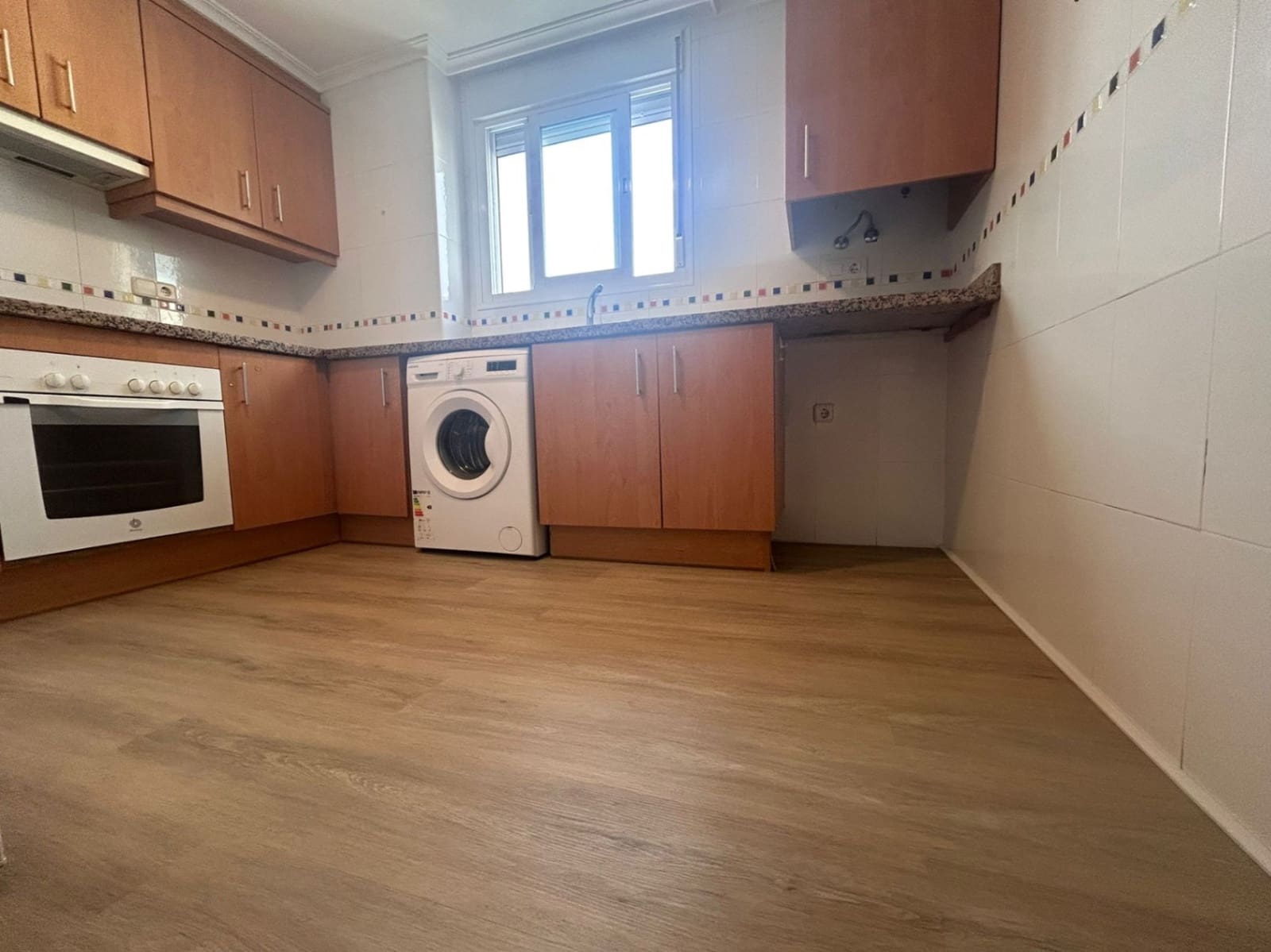 2 bedroom Apartment for sale in Denia with pool garage - € 270,000 (Ref: 9207550)