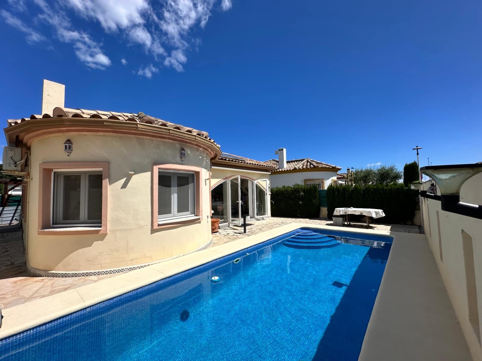 2 Zimmer Villa zu verkaufen in Els Poblets mit Pool Garage - 350.000 € (Ref: 9253971)