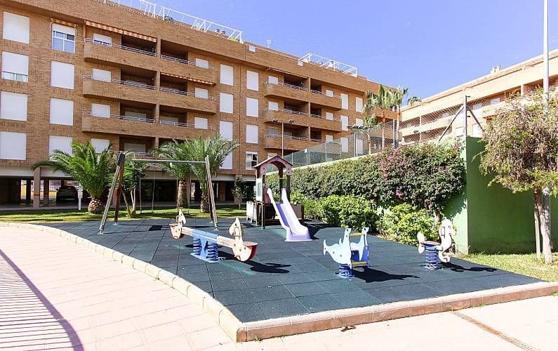 3 bedroom Apartment for sale in Denia with pool garage - € 345,000 (Ref: 9325291)