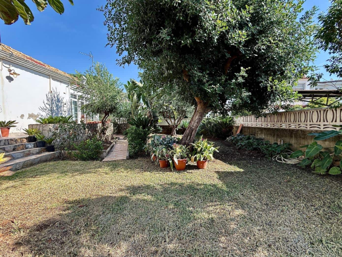 2 bedroom Villa for sale in Denia with garage - € 450,000 (Ref: 9325295)