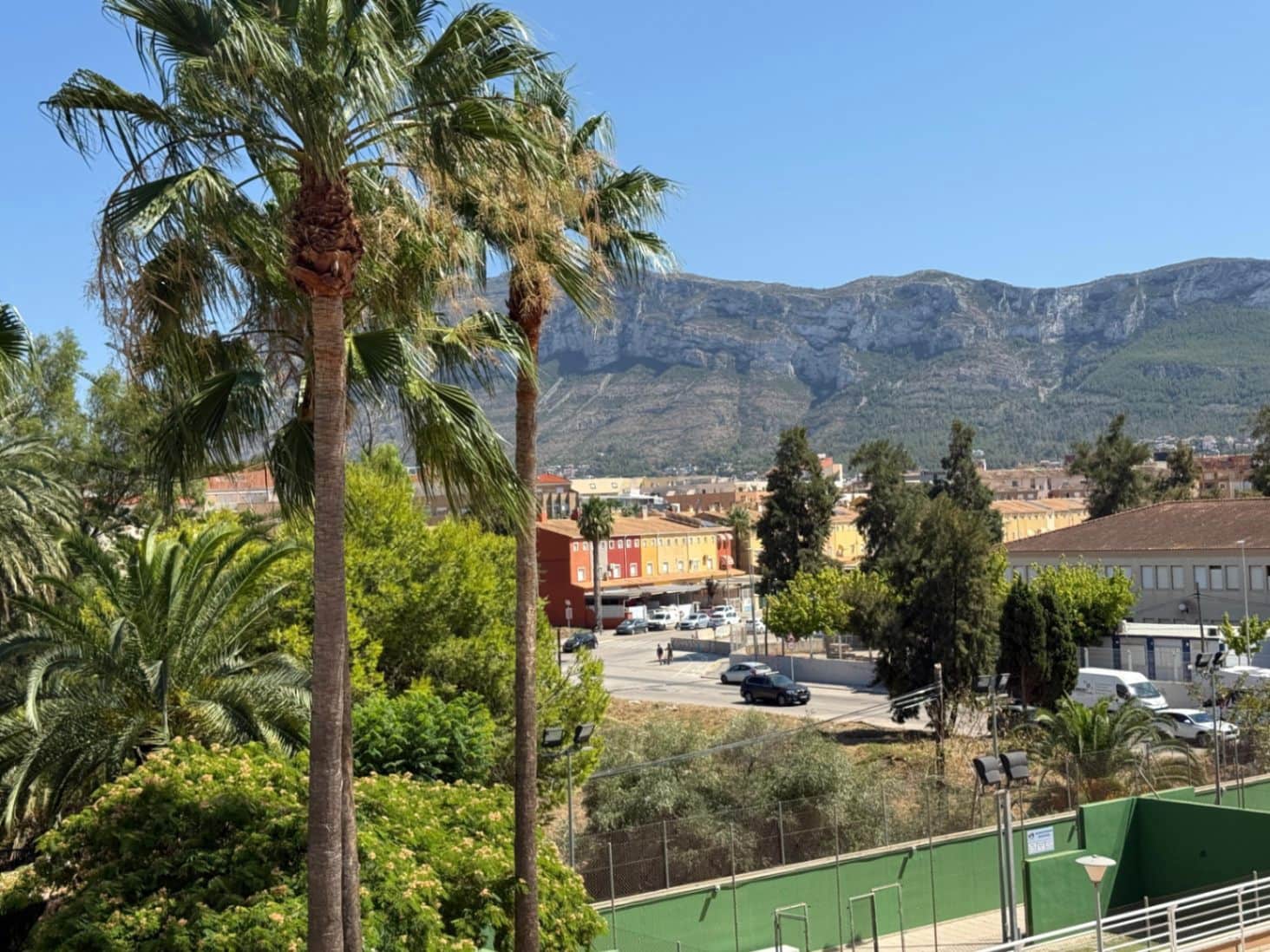 3 Zimmer Apartment zu verkaufen in Denia mit Pool Garage - 420.000 € (Ref: 9325298)